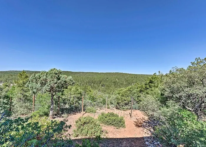 Mtn-view Hilltop Hideaway W/ Deck In Show Сasa de vacaciones