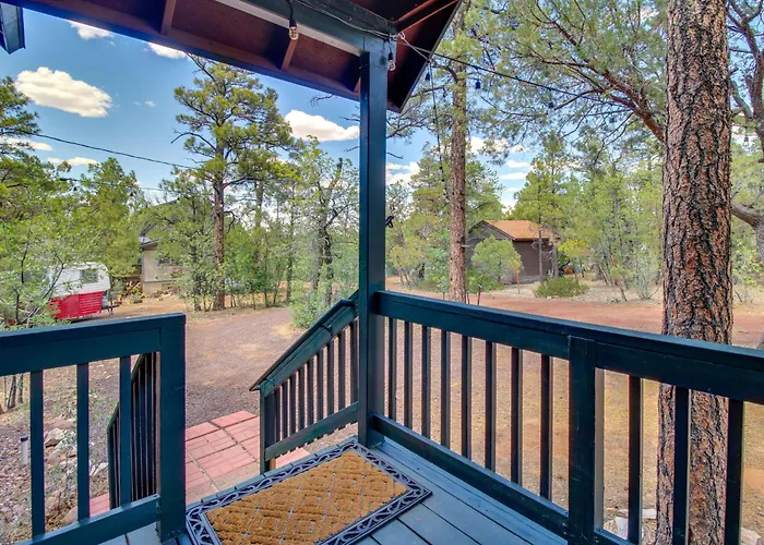 Mtn-view Hilltop Hideaway W/ Deck In Show